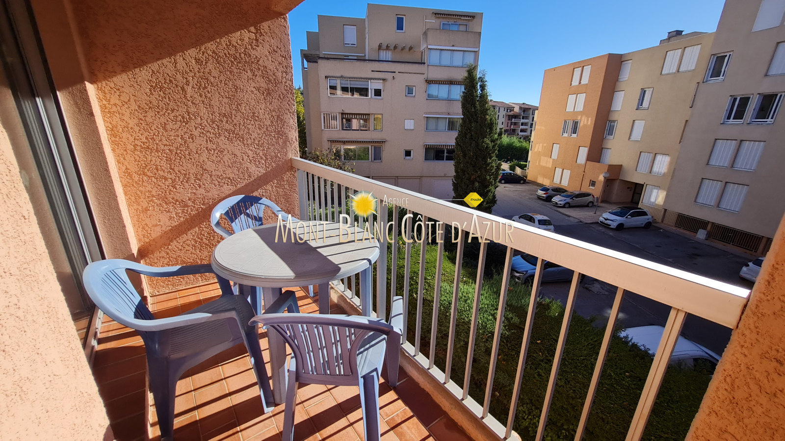 Image_1, Studio, Sainte-Maxime, ref :1156