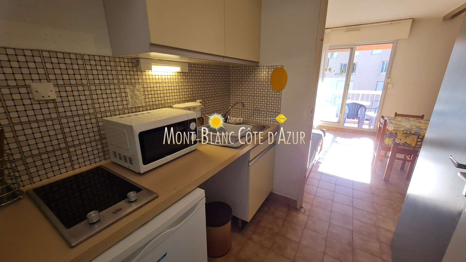 Image_12, Studio, Sainte-Maxime, ref :1156