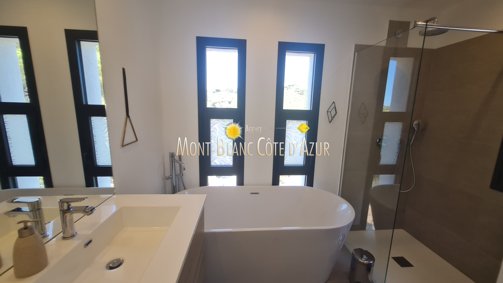 Image_31, Villa, Sainte-Maxime, ref :VILL 1106