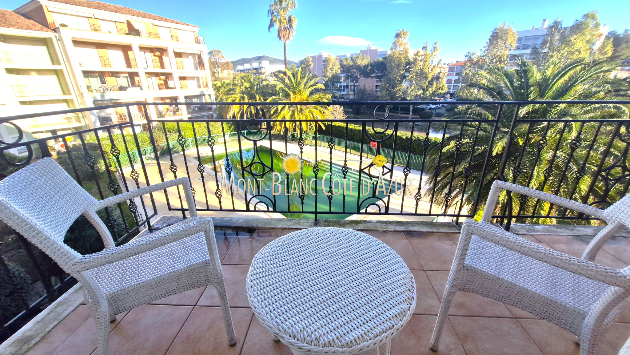 Agence immobilière de AGENCE MONT BLANC CÔTE D AZUR